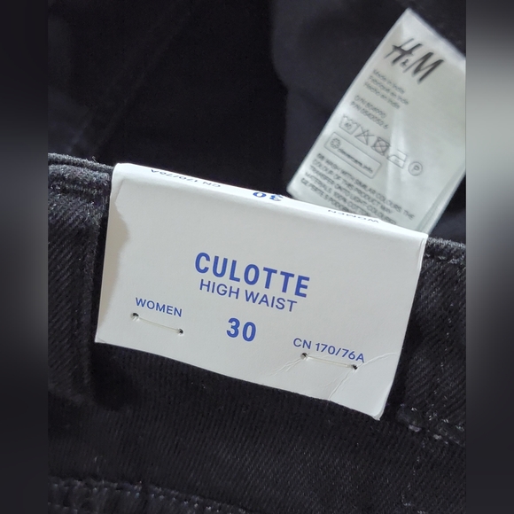 NWT H&M Denim Culotte High Waist Black Zip Jeans Size-30 - Picture 13 of 13